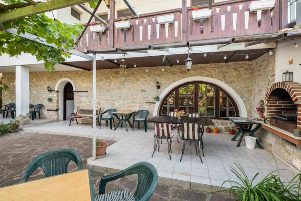 Guest House Geranium Arbanasi Esterno foto
