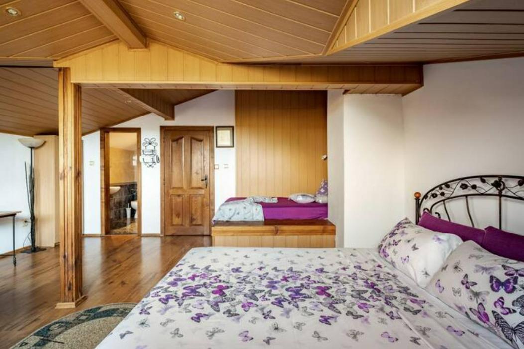 Guest House Geranium Arbanasi Esterno foto