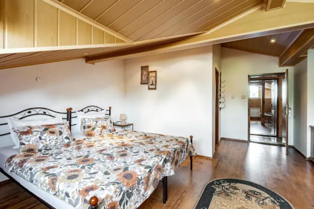 Guest House Geranium Arbanasi Esterno foto