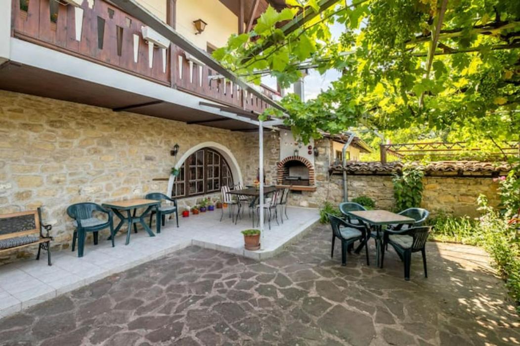 Guest House Geranium Arbanasi Esterno foto