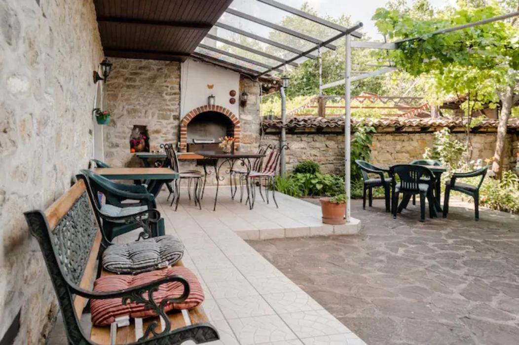 Guest House Geranium Arbanasi Esterno foto